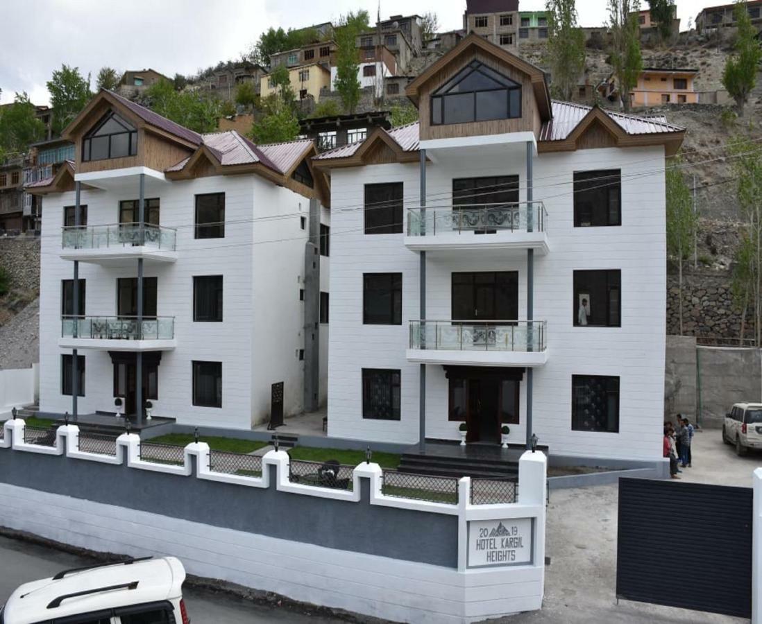 Hotel Kargil Heights Exterior foto