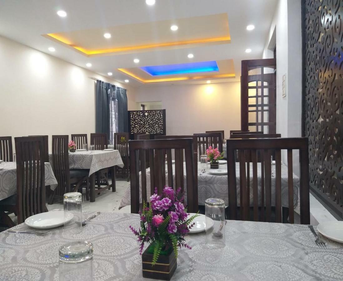 Hotel Kargil Heights Exterior foto